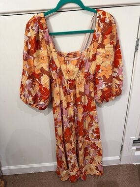 Floral Puff-Sleeve Midi Dress in Orange and Cream